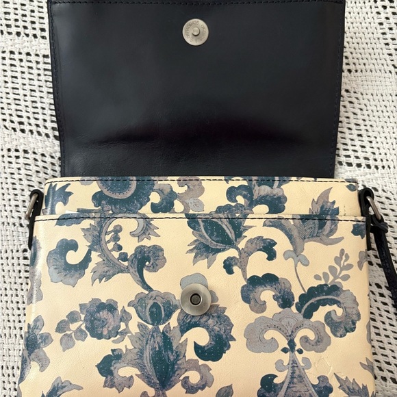 Patricia Nash Cream and Blue Convertible Crossbody Bag - NWT - Picture 7 of 16